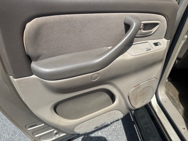 Toyota Tundra DoubleCab V8 SR5 (Natl) 2005