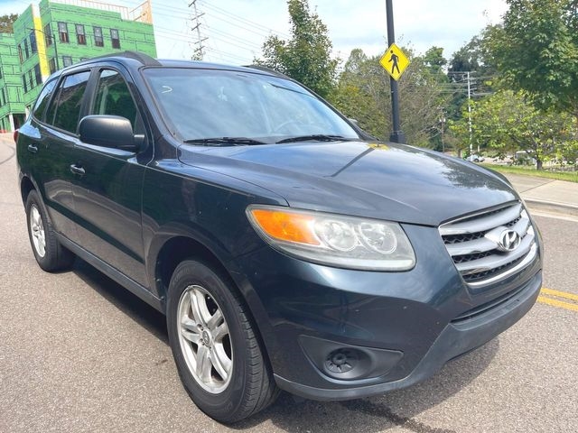 Hyundai Santa Fe FWD 4dr I4 GLS 2012