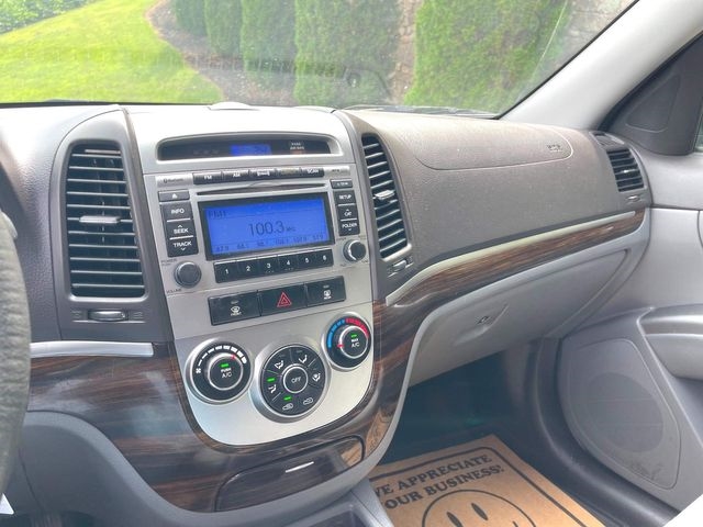 Hyundai Santa Fe FWD 4dr I4 GLS 2012