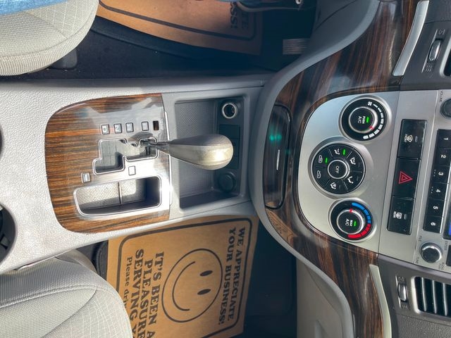 Hyundai Santa Fe FWD 4dr I4 GLS 2012