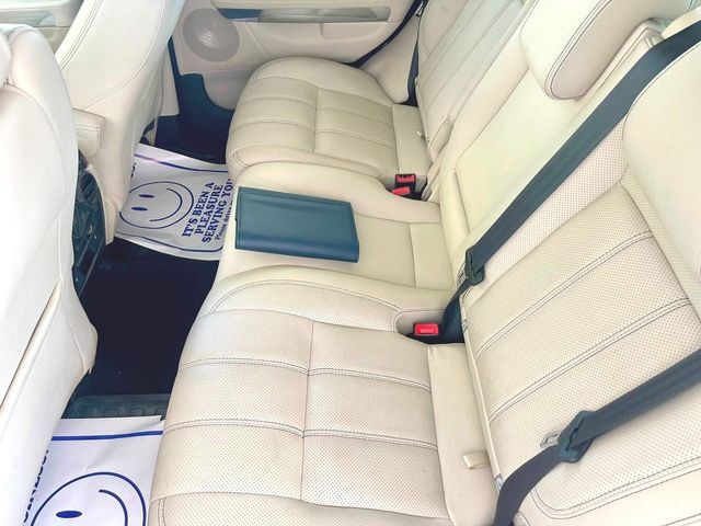 Land Rover Range Rover Sport 4WD 4dr SC 2011