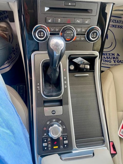 Land Rover Range Rover Sport 4WD 4dr SC 2011