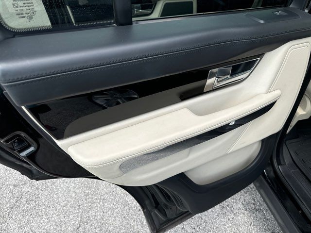 Land Rover Range Rover Sport 4WD 4dr SC 2011