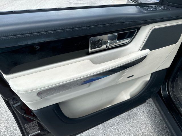 Land Rover Range Rover Sport 4WD 4dr SC 2011