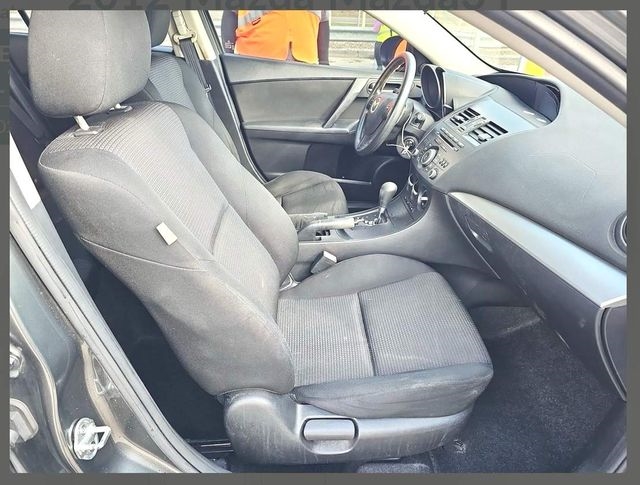 Mazda MAZDA3 4dr Sdn Auto i Touring *Ltd Avail* 2012