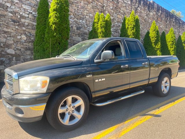 Dodge Ram 1500 2WD Quad Cab 140.5" SLT 2008