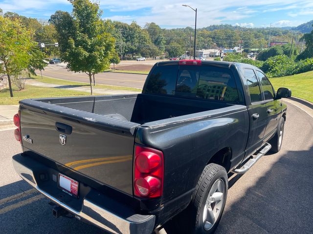 Dodge Ram 1500 2WD Quad Cab 140.5" SLT 2008