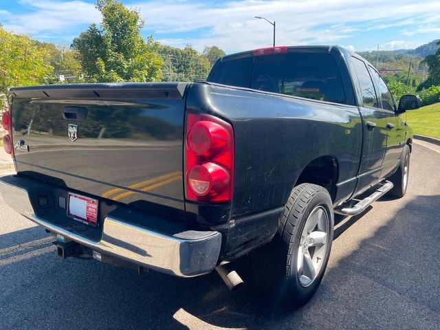 Dodge Ram 1500 2WD Quad Cab 140.5" SLT 2008