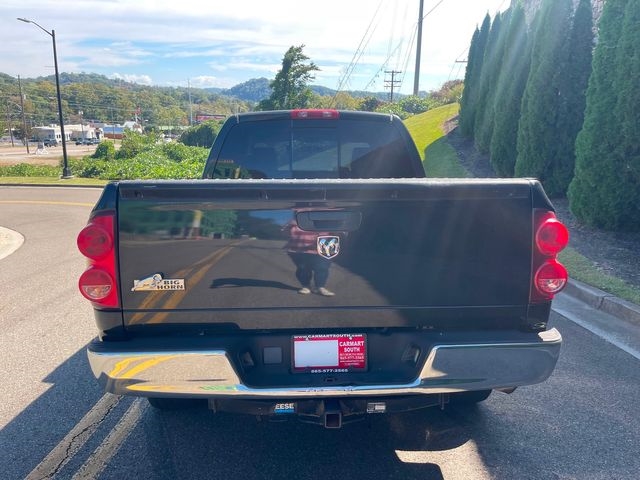 Dodge Ram 1500 2WD Quad Cab 140.5" SLT 2008