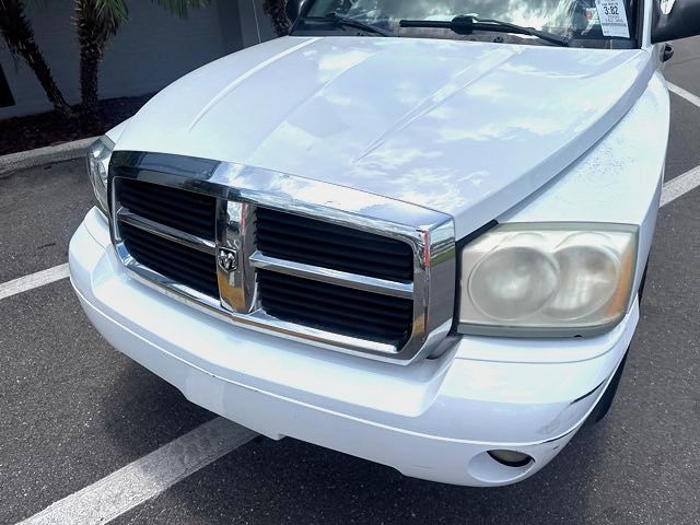 Dodge Dakota 2dr Club Cab 131 SLT 2006