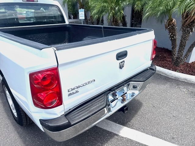 Dodge Dakota 2dr Club Cab 131 SLT 2006