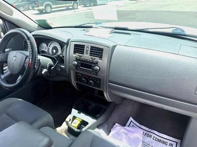 Dodge Dakota 2dr Club Cab 131 SLT 2006