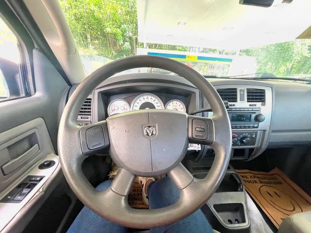 Dodge Dakota 2dr Club Cab 131 SLT 2006