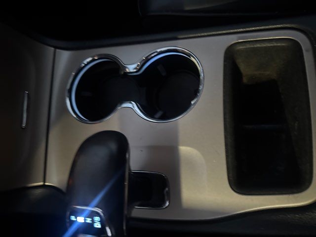 Jeep Grand Cherokee RWD 4dr Overland 2014