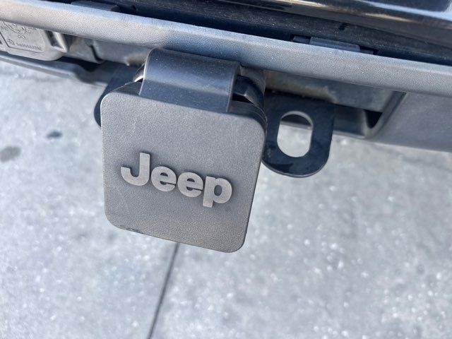 Jeep Grand Cherokee RWD 4dr Overland 2014