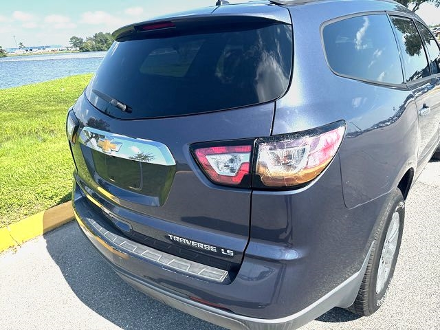 Chevrolet Traverse FWD 4dr LS 2013