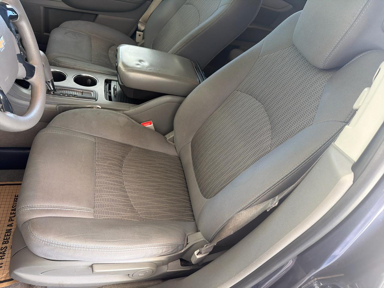 Chevrolet Traverse FWD 4dr LS 2013