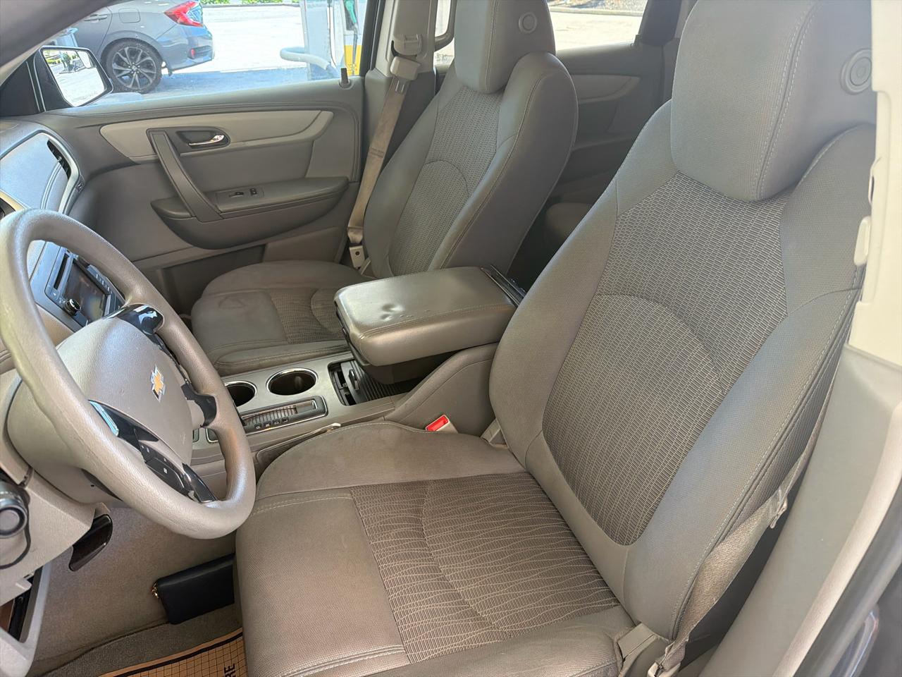 Chevrolet Traverse FWD 4dr LS 2013