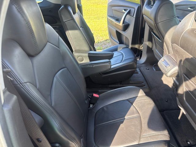 GMC Acadia FWD 4dr SLT1 2009