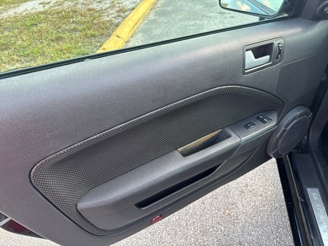 Ford Mustang 2dr Conv Premium 2008