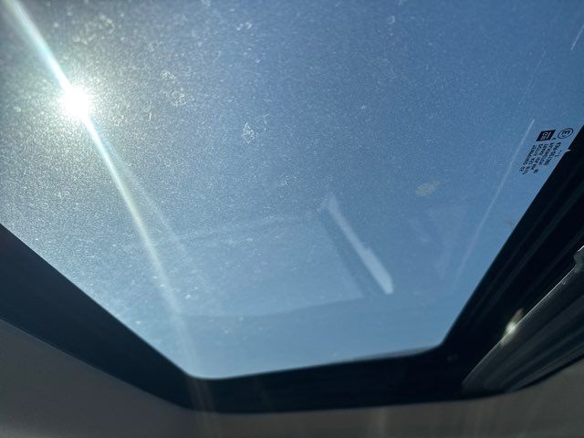 Buick Enclave FWD 4dr Premium 2012