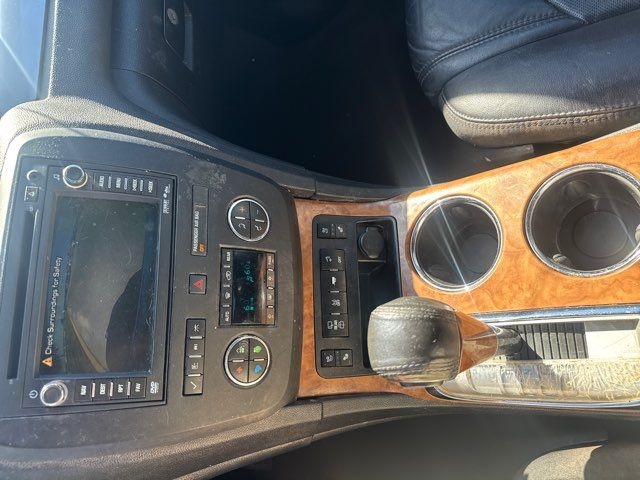 Buick Enclave FWD 4dr Premium 2012