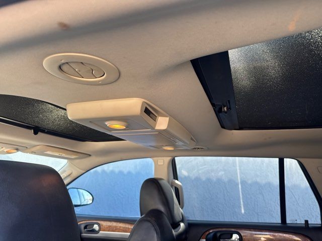 Buick Enclave FWD 4dr Premium 2012