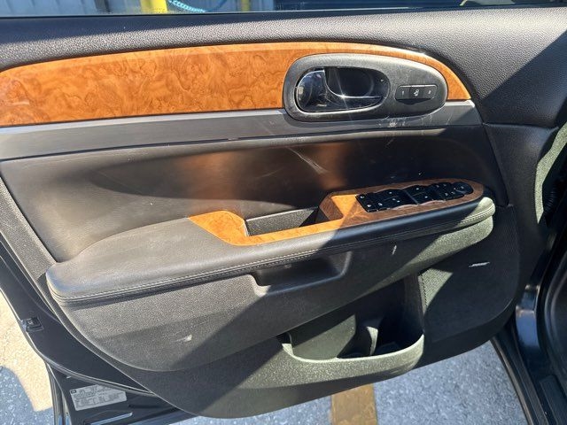 Buick Enclave FWD 4dr Premium 2012