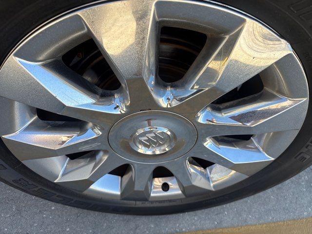 Buick Enclave FWD 4dr Premium 2012