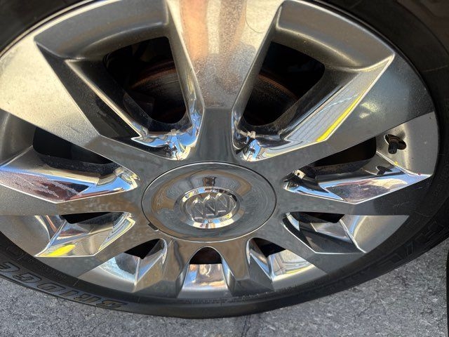 Buick Enclave FWD 4dr Premium 2012