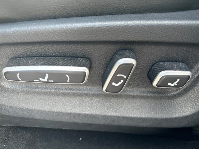 Hyundai Veracruz FWD 4dr Limited 2012