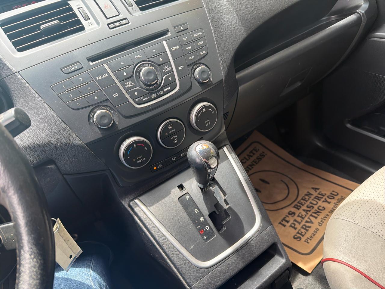 Mazda MAZDA5 Touring 2012