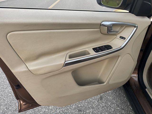 Volvo XC60 4dr 3.2L 2013