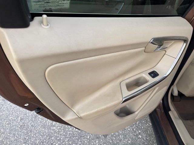 Volvo XC60 4dr 3.2L 2013