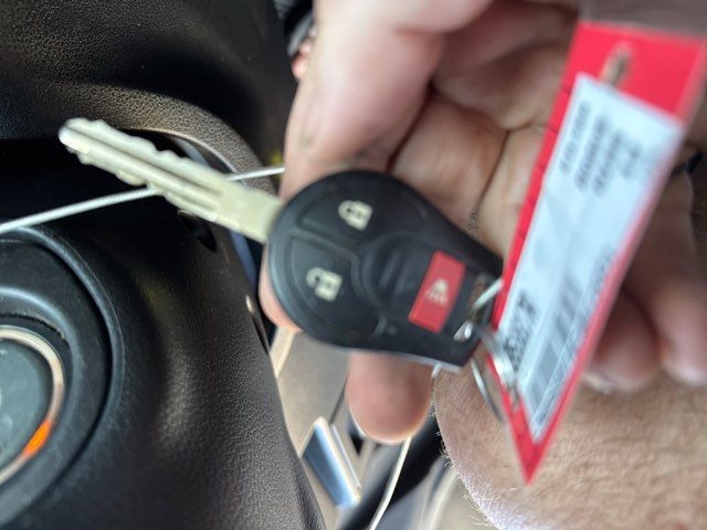 Nissan Rogue FWD 4dr S 2012