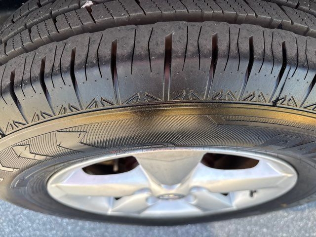 Nissan Rogue FWD 4dr S 2012