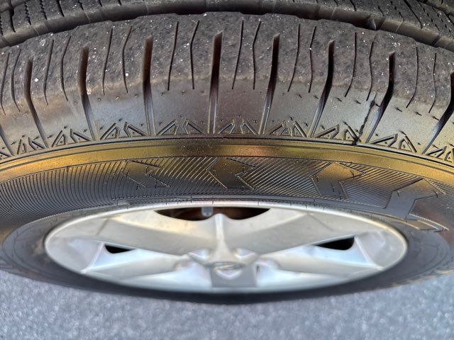 Nissan Rogue FWD 4dr S 2012