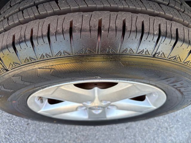 Nissan Rogue FWD 4dr S 2012