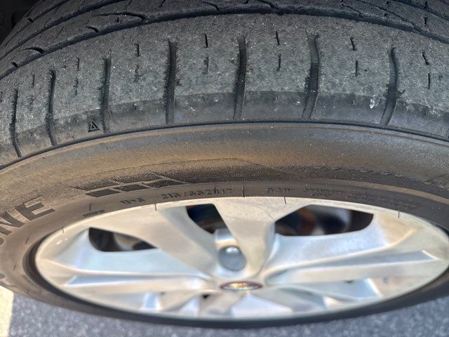 Nissan Juke 5dr Wgn CVT S FWD 2015