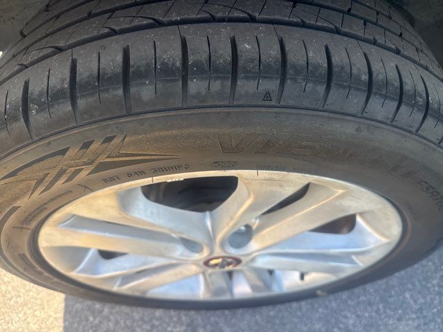 Nissan Juke 5dr Wgn CVT S FWD 2015