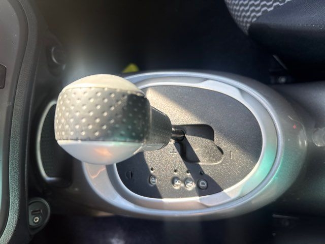 Nissan Juke 5dr Wgn CVT S FWD 2015