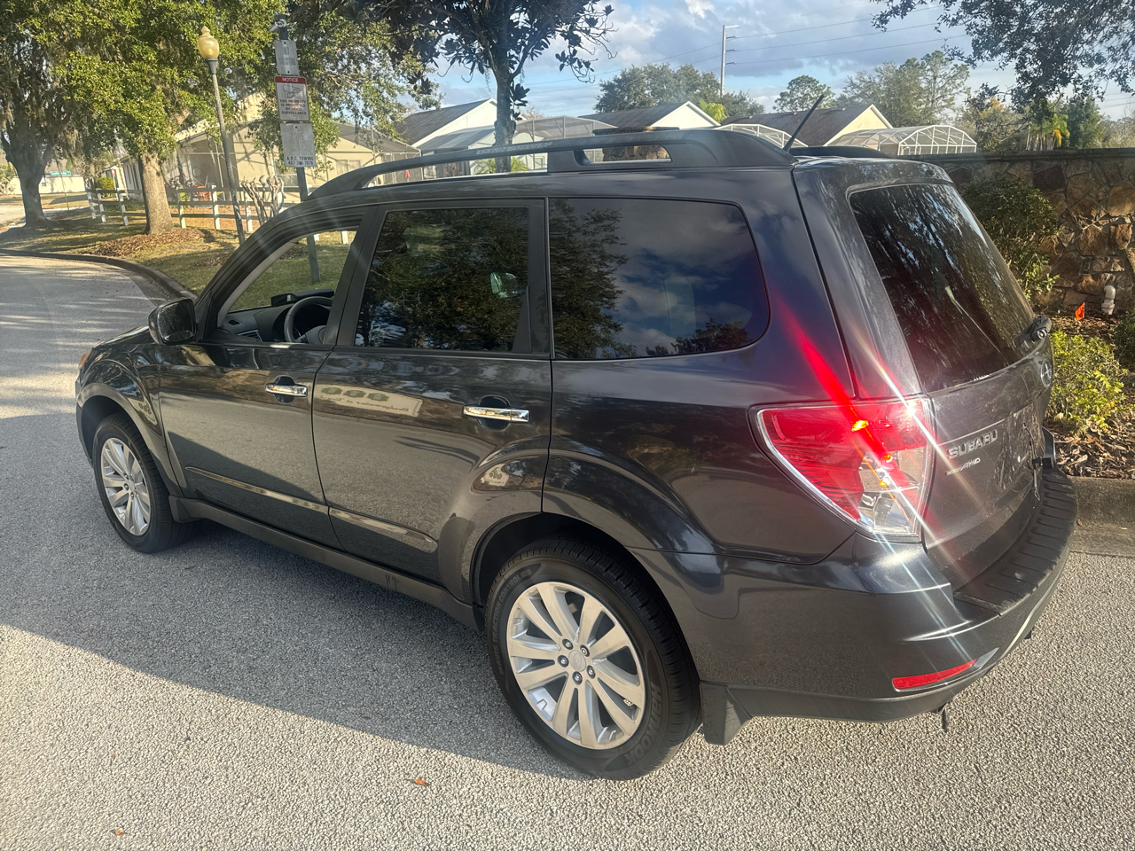 Subaru Forester 4dr Auto 2.5X Limited 2011