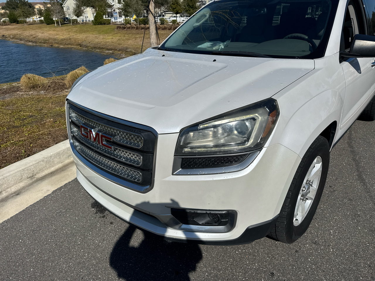 GMC Acadia FWD 4dr SLE w/SLE-2 2016