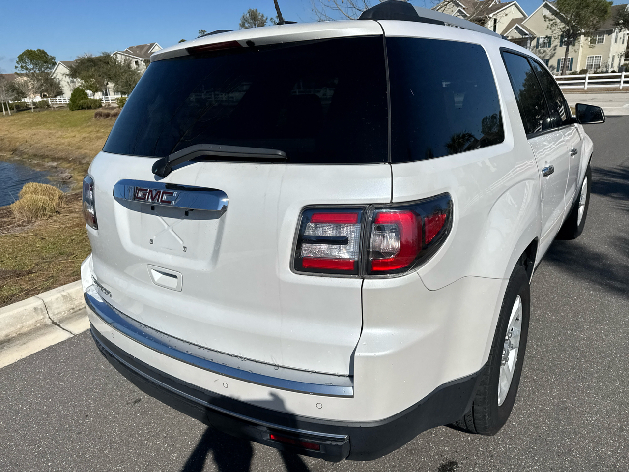 GMC Acadia FWD 4dr SLE w/SLE-2 2016