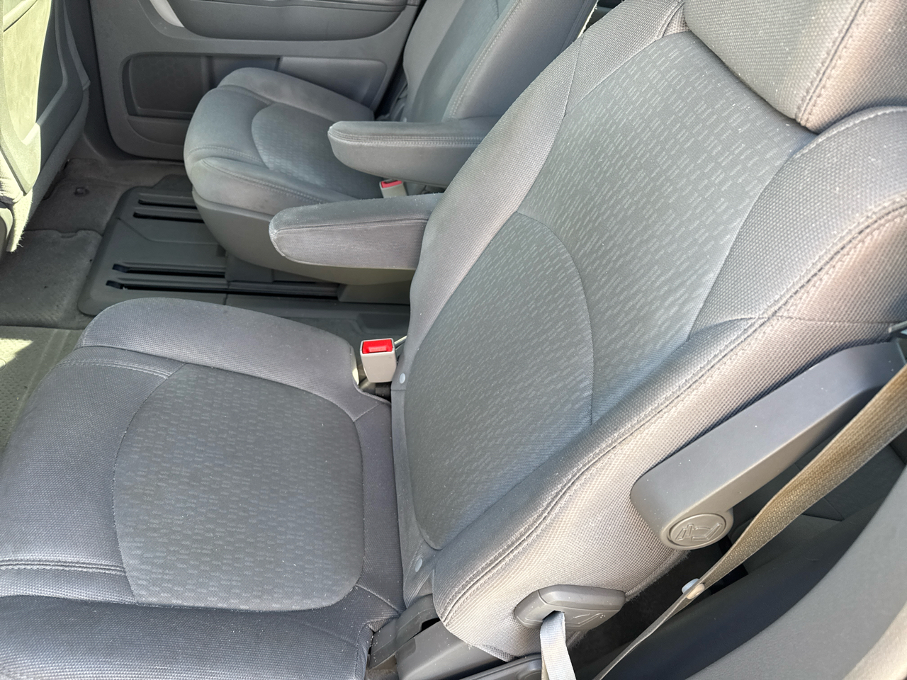 GMC Acadia FWD 4dr SLE w/SLE-2 2016