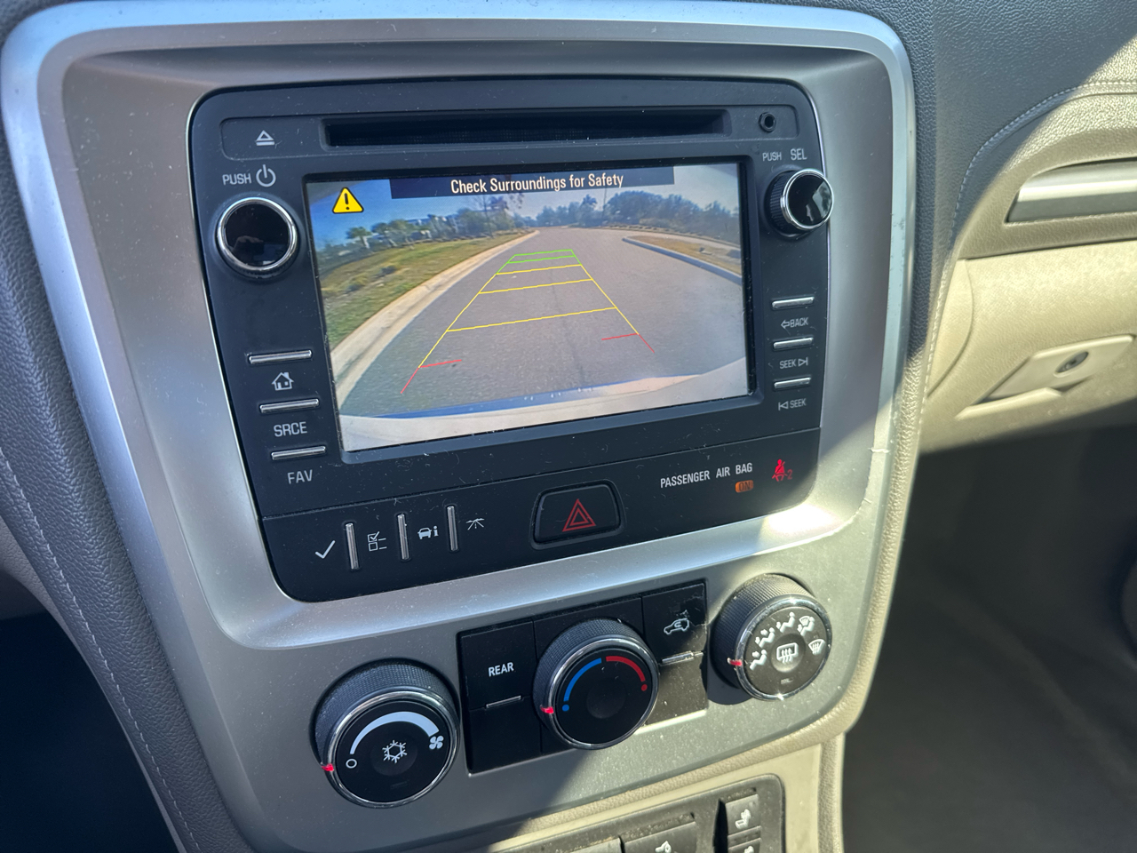 GMC Acadia FWD 4dr SLE w/SLE-2 2016