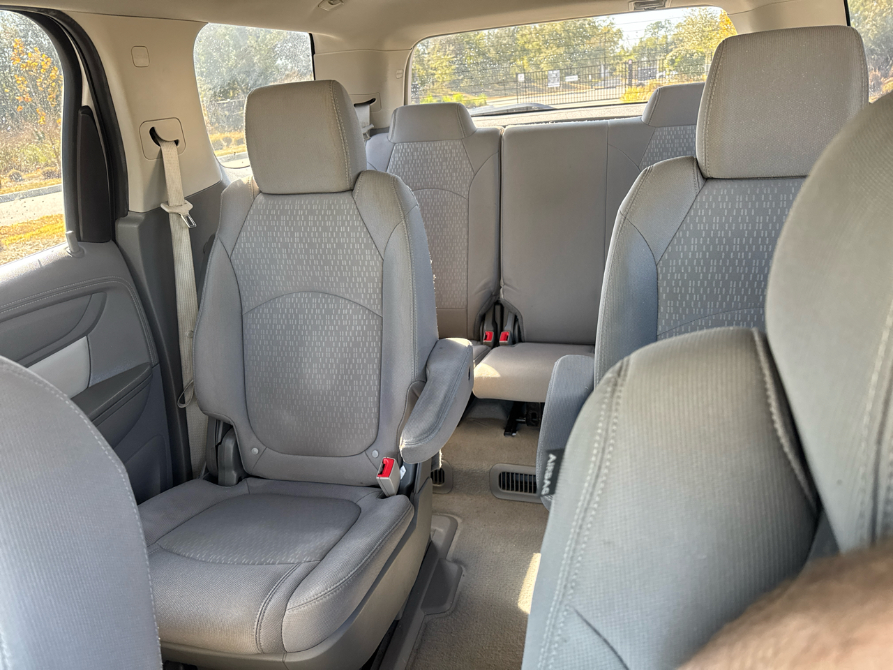 GMC Acadia FWD 4dr SLE w/SLE-2 2016