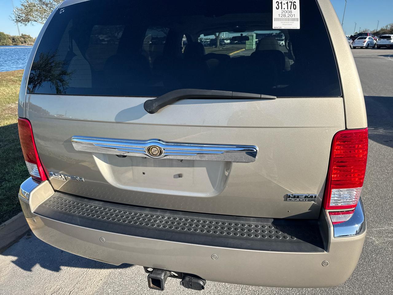 Chrysler Aspen AWD 4dr Limited 2008