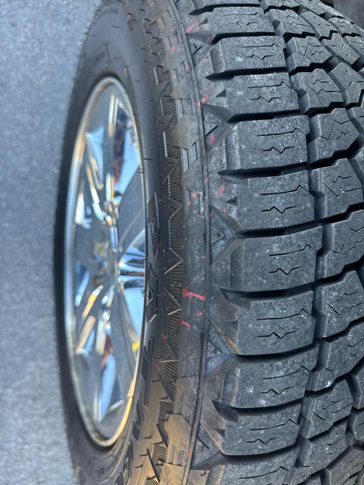 Chrysler Aspen AWD 4dr Limited 2008