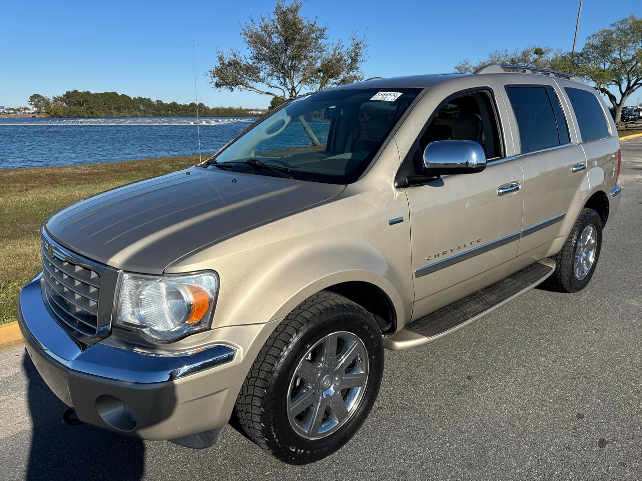 Chrysler Aspen AWD 4dr Limited 2008